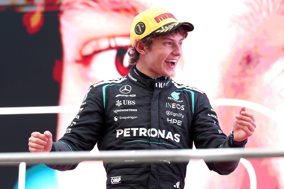 Antonelli bewijst gelijk Mercedes: "Velen zeiden dat het te vroeg was"