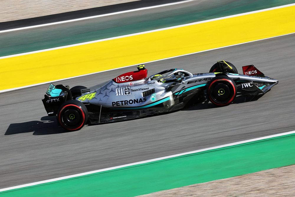 Lewis Hamilton, Mercedes W13  