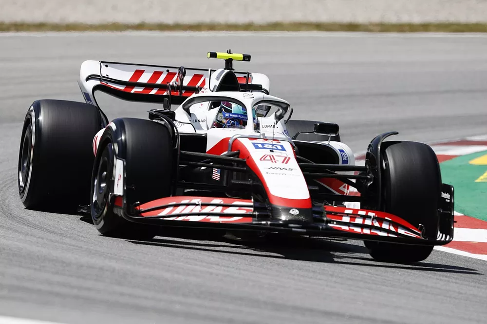 Mick Schumacher, Haas VF-22