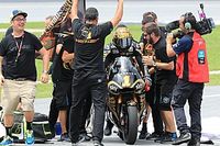 Bagnaia: &ldquo;Hemos ganado juntos, todos somos campeones del mundo&rdquo;