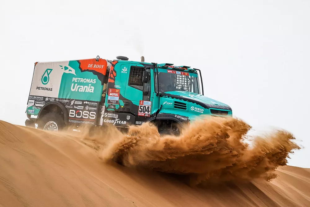 #504 Petronas Team De Rooy Iveco: Janus Van Kasteren, Marcel Snijders, Rodewald Darek