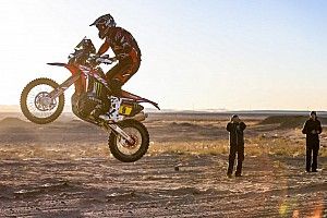 Honda acaricia su primer Dakar desde 1989