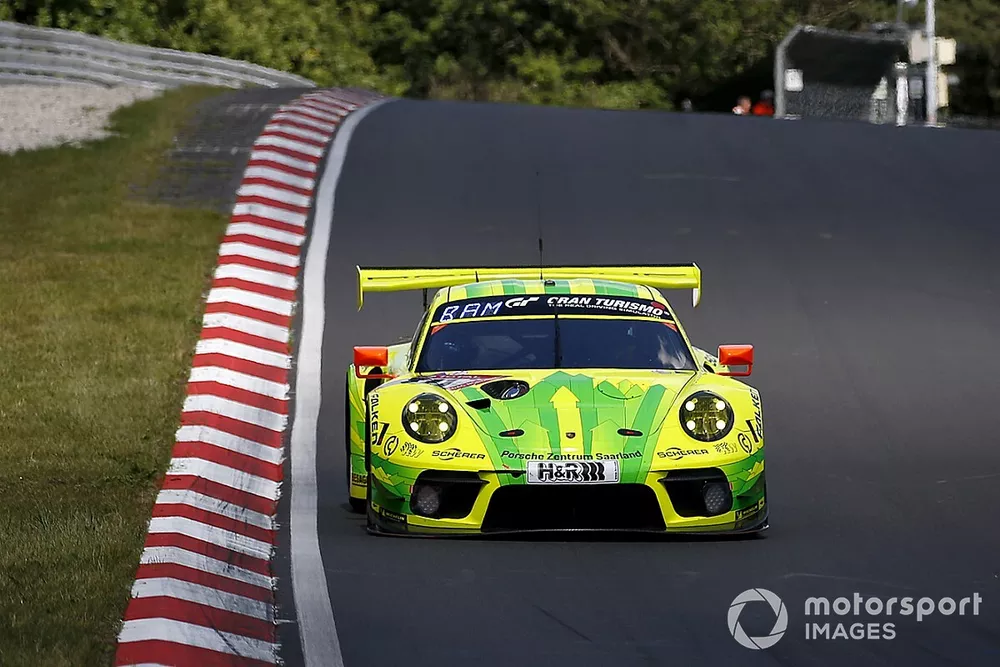 #911 Manthey-Racing Porsche 911 GT3 R: Earl Bamber, Michael Christensen, Kevin Estre, Laurens Vanthoor