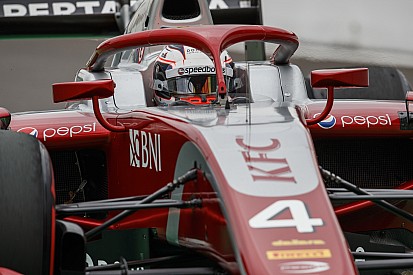Sochi F2: De Vries beats Norris, Russell to pole