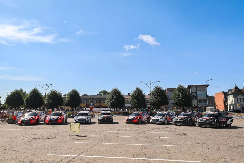 Service park