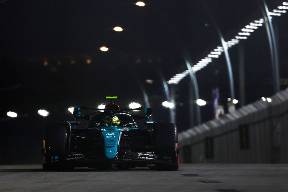 Lewis Hamilton, Mercedes F1 W15 