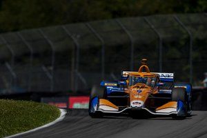 Scott Dixon, un fallo h&iacute;brido que le cuesta caro y beneficia a Palou