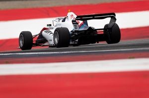 Sztuka i Przyrowski na podium