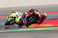 Acosta confiesa que "se te cae la baba yendo detrás de las Ducati"