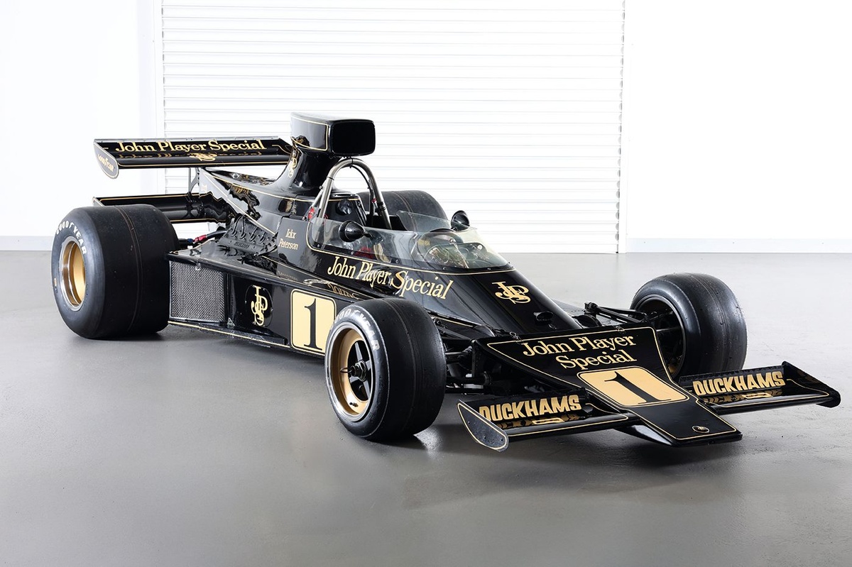 レアデック　lotus lotus-76.jpg