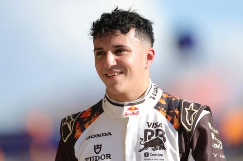 Hadjar cree que Red Bull F1 debería estar "satisfecho" con su temporada