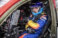"Não estou só me divertindo", diz Alonso sobre experiências pós-F1