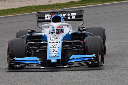 Williams, FW42'yi ilk kez piste çıkardı!