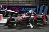 Wehrlein kampioen Formule E na kostbare fout Evans in slotfase