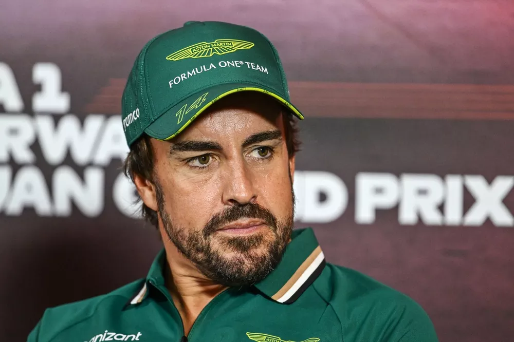 Fernando Alonso, Aston Martin F1 Team