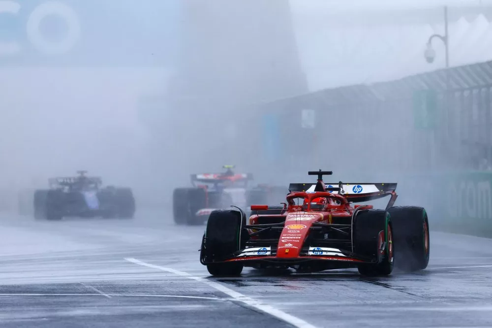 Charles Leclerc, Ferrari SF-24, Yuki Tsunoda, RB F1 Team VCARB 01, Alex Albon, Williams FW46