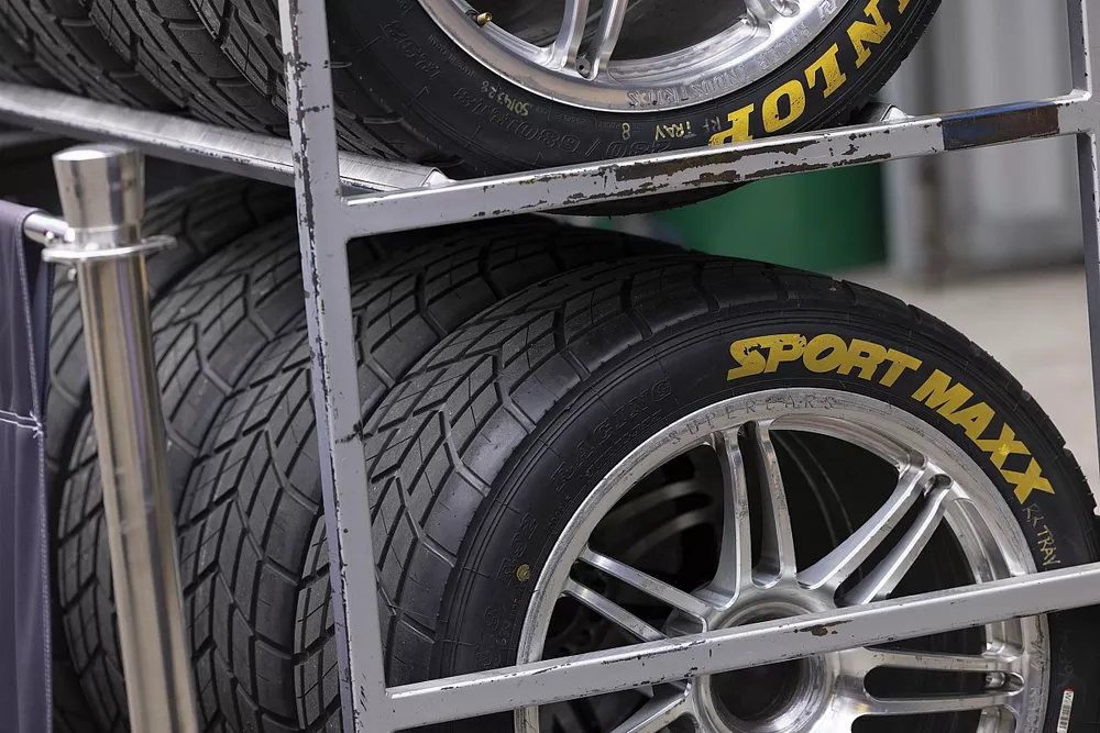 Dunlop control wet weather tyre