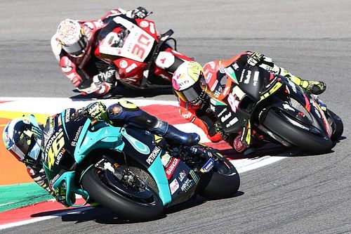 Rossi pone a Bagnaia como "favorito" para el título 2022