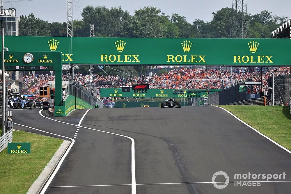 Lewis Hamilton, Mercedes W12