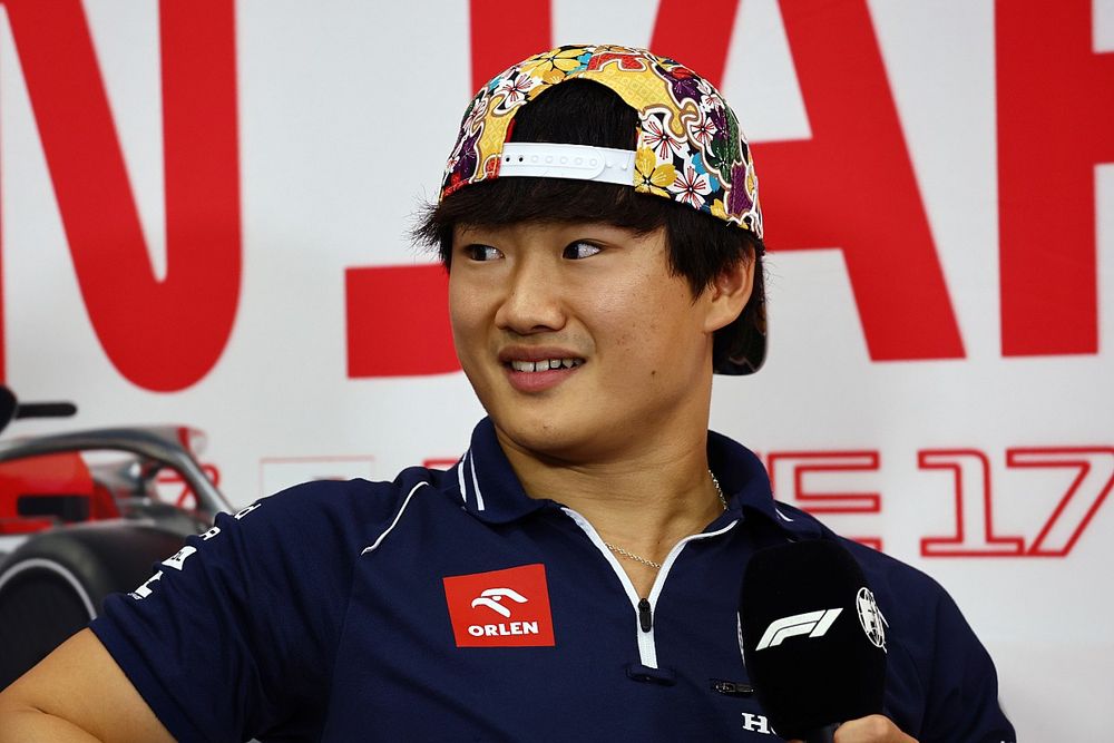 Yuki Tsunoda, Scuderia AlphaTaur, en la rueda de prensa de la FIA