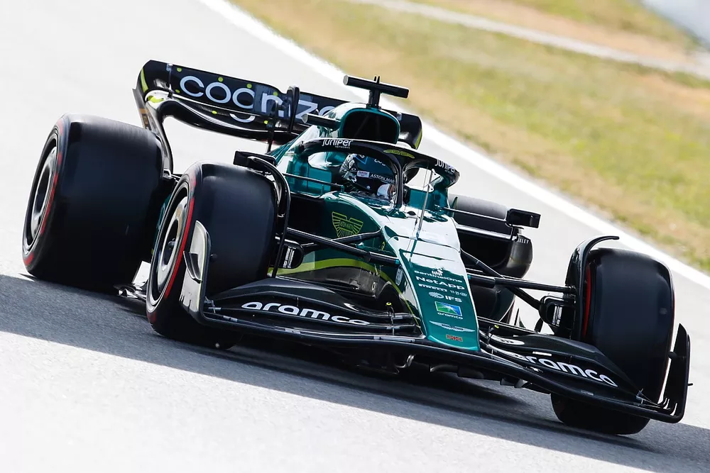Lance Stroll, Aston Martin AMR22 