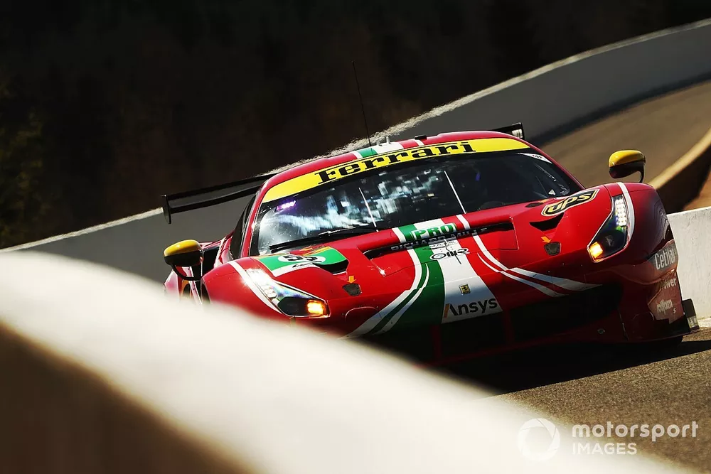 #52 AF Corse Ferrari 488 GTE Evo: Daniel Serra, Miguel Molina