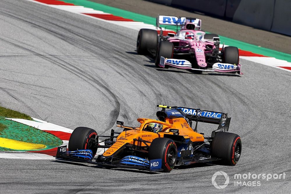 Lando Norris, McLaren MCL35, Sergio P&eacute;rez, Racing Point RP20 