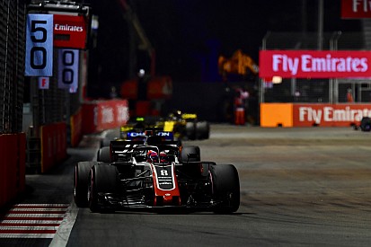 FIA não vê motivo para alterar regra de bandeira azul