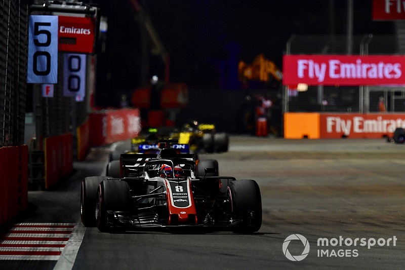 La FIA no ve necesario cambiar las reglas de banderas azules