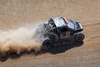 Loeb, con opciones a continuar el Dakar pese a su abandono