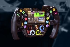 Video | Alla scoperta del volante della Porsche 963 LMDh