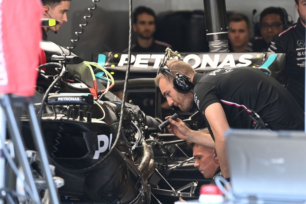  Mercedes F1 W14 motor