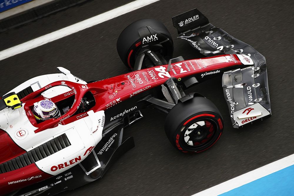 Zhou Guanyu, Alfa Romeo C42