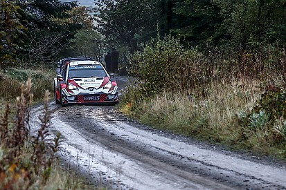 Britanya WRC: Tanak 8.9 saniye farkla lider!