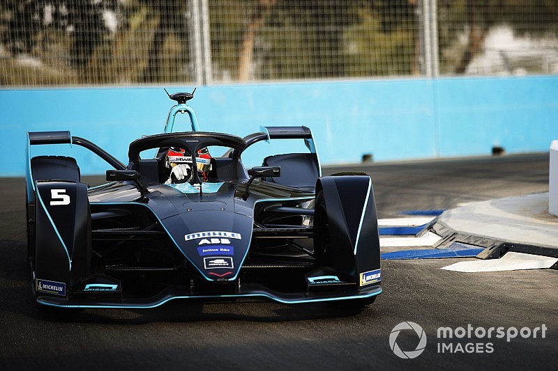 Vandoorne fue el mejor en la única práctica en Arabia Saudita
