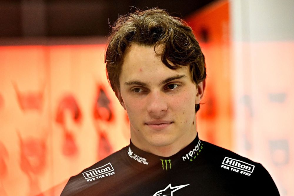 Grill'd、ピアストリ選手プロモを更新:表彰台から「完走」へ条件緩和