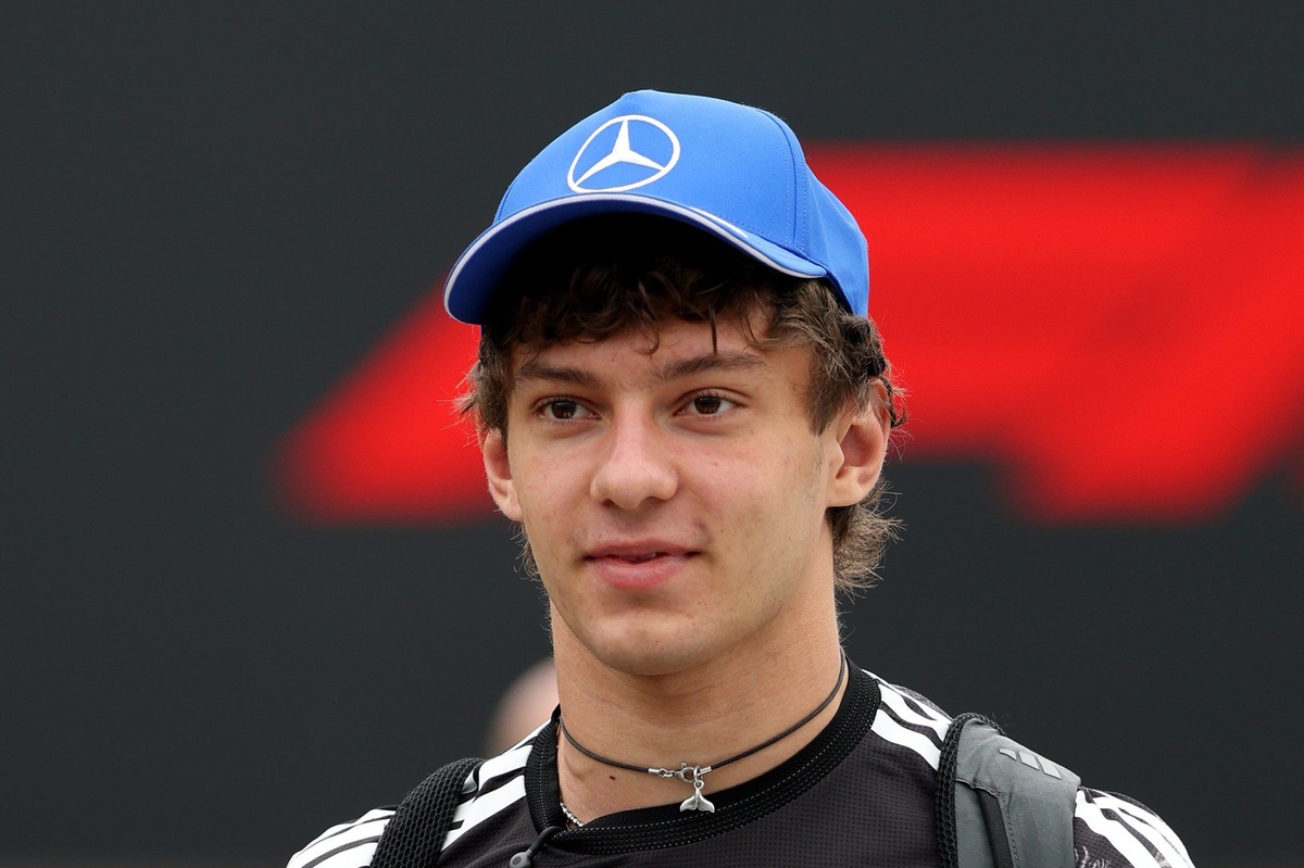 F1 - Antonelli revela alívio após vitória na China: "Tirei um peso das costas, mas ainda tenho muito a provar"