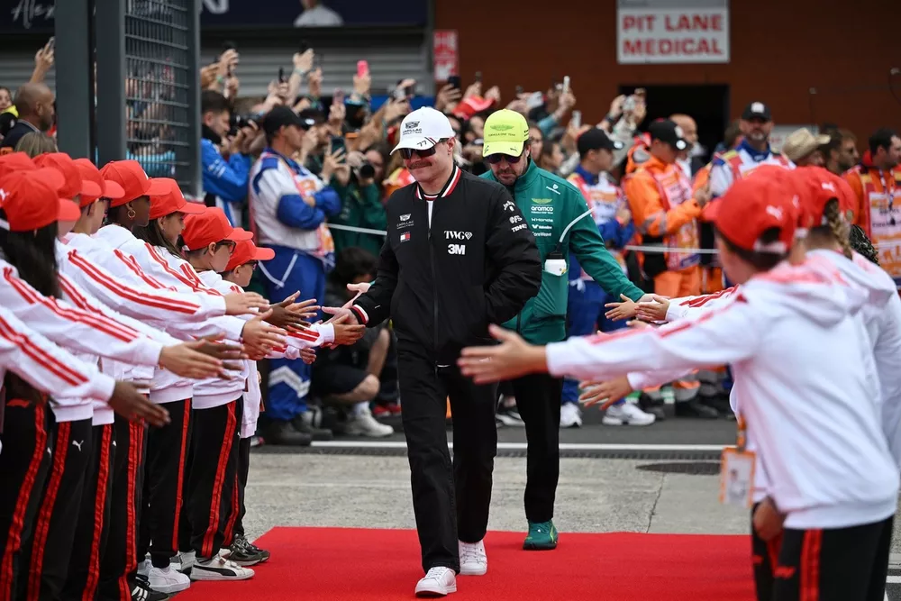 Fernando Alonso, Aston Martin Racing, Valtteri Bottas, Cadillac Racing