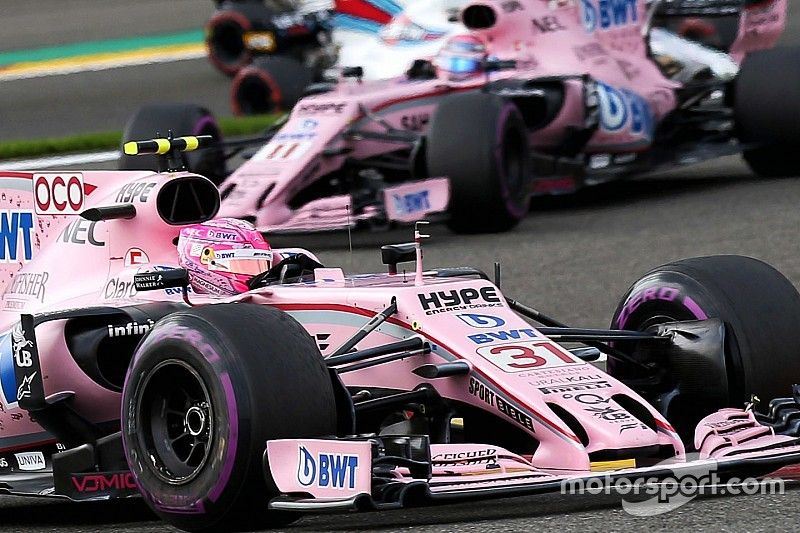 Esteban Ocon, Sahara Force India VJM10 y Sergio Pérez, Sahara Force India VJM10