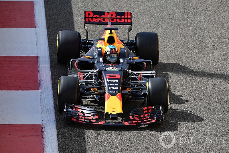 Horner: 2018'de üç motora geçme fikri