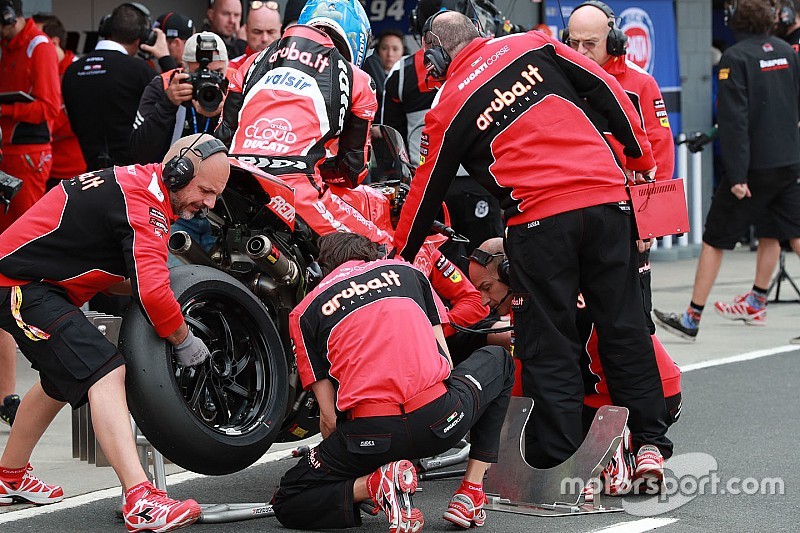 Verrückte Idee: WSBK-Teammanager wünscht sich Pflicht-Boxenstopps