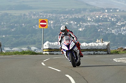 Isle of Man TT 2018: Hickman siegt mit Beinahe-Rekord