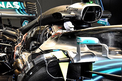 Mercedes: il motore 2.1 di Hamilton è stato salvato, quello di Bottas forse