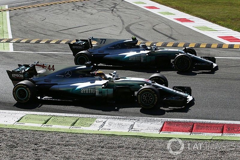Lewis Hamilton, Mercedes AMG F1 W08 y Valtteri Bottas, Mercedes AMG F1 W08