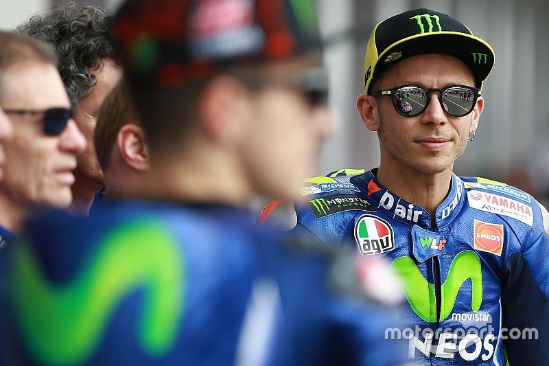 Schwantz: Rossi bisa pensiun jika Vinales mengalahkannya