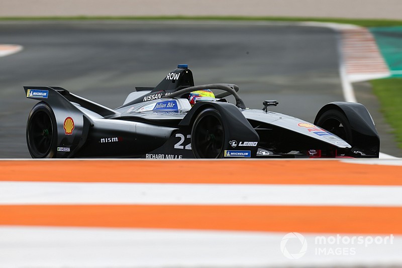 Nissan: Albon'un yerine geçmek için