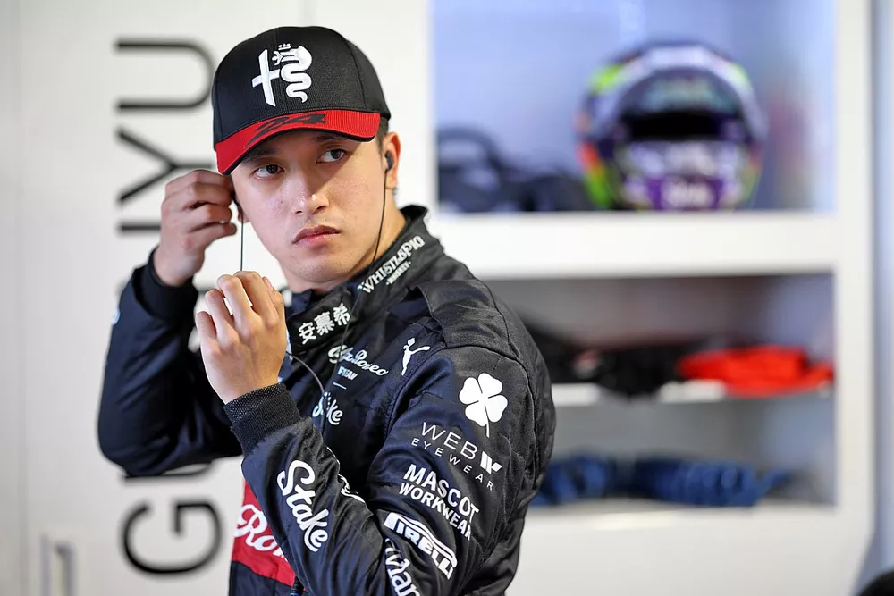Zhou Guanyu, Alfa Romeo