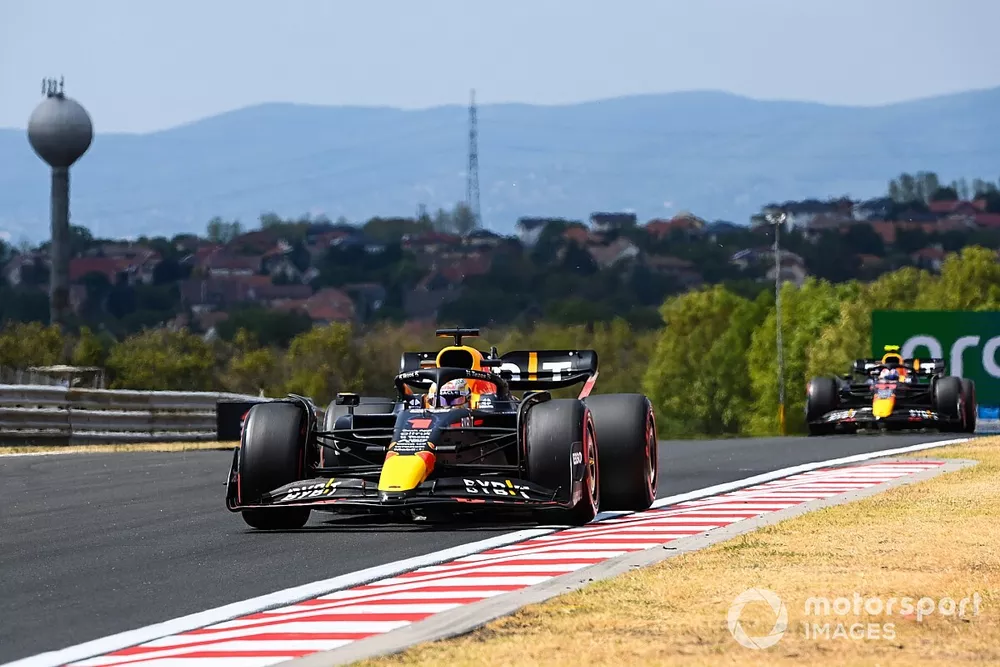 Max Verstappen, Red Bull Racing RB18, Sergio Perez, Red Bull Racing RB18