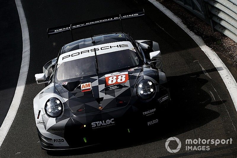 #88 Dempsey-Proton Racing Porsche 911 RSR: Thomas Preining, Gianluca Giraudi, Ricardo Sanchez