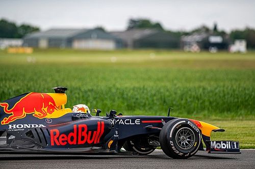 Red Bull F1 tiene piloto para Bathurst... y no es Ricciardo